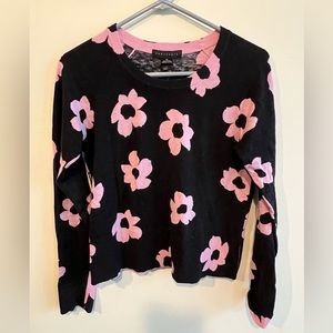 Sanctuary light sweater top, NWT size XS